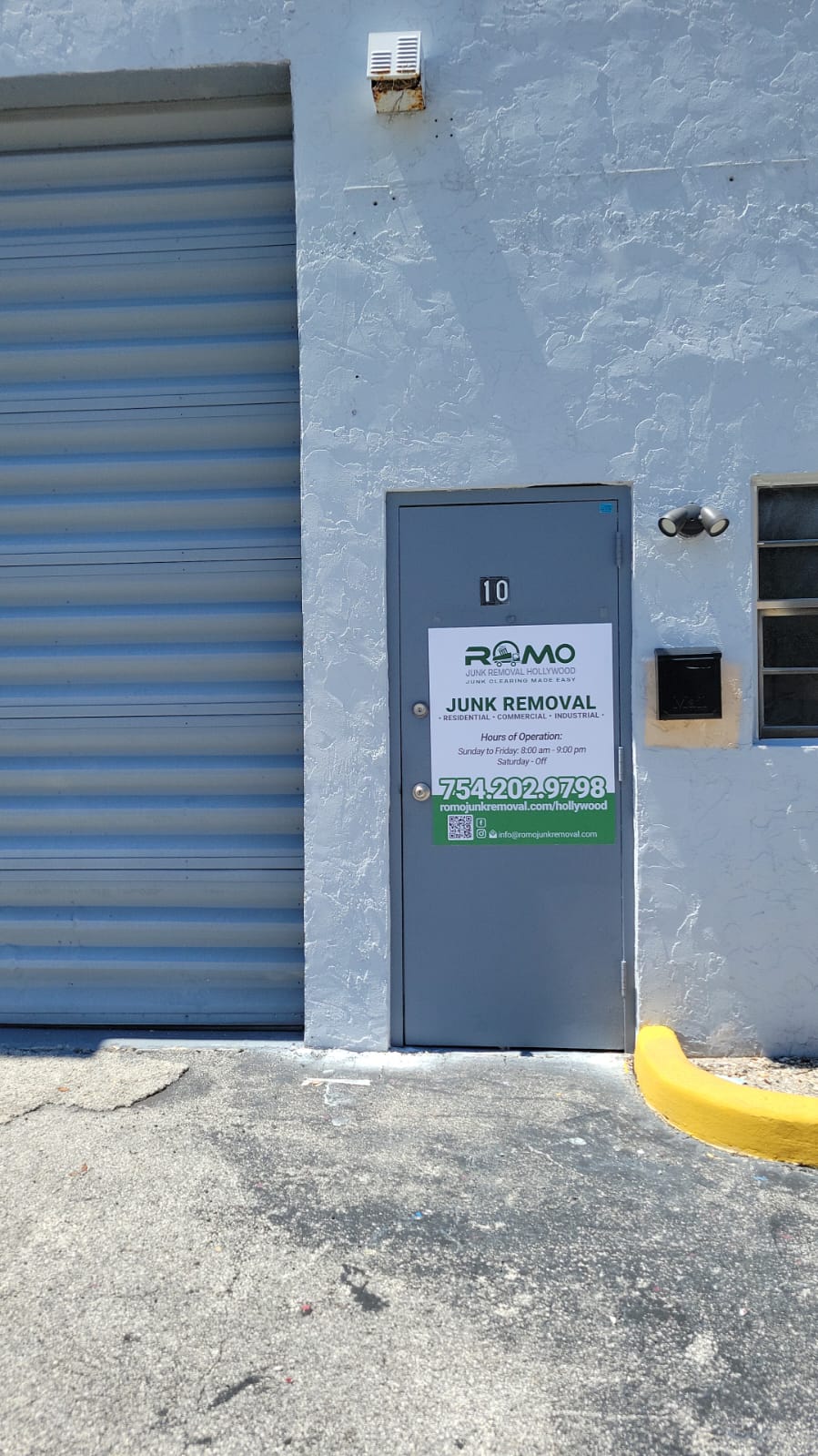 Junk Removal Hollywood Florida | ROMO Junk Removal