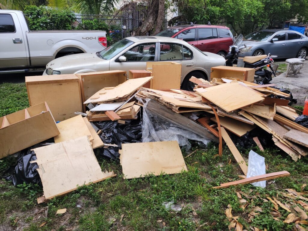 Property cleanout in Hollywood Lakes, FL by ROMO Junk Removal Hollywood